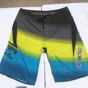New Billabong Swim/Board Shorts Size 34